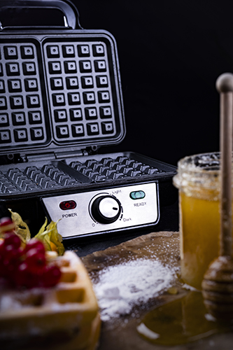 Camry - Waffle Maker - CR 3046 - 1600 W - Number of pastry 2 - Belgium - Black/Stainless Steel