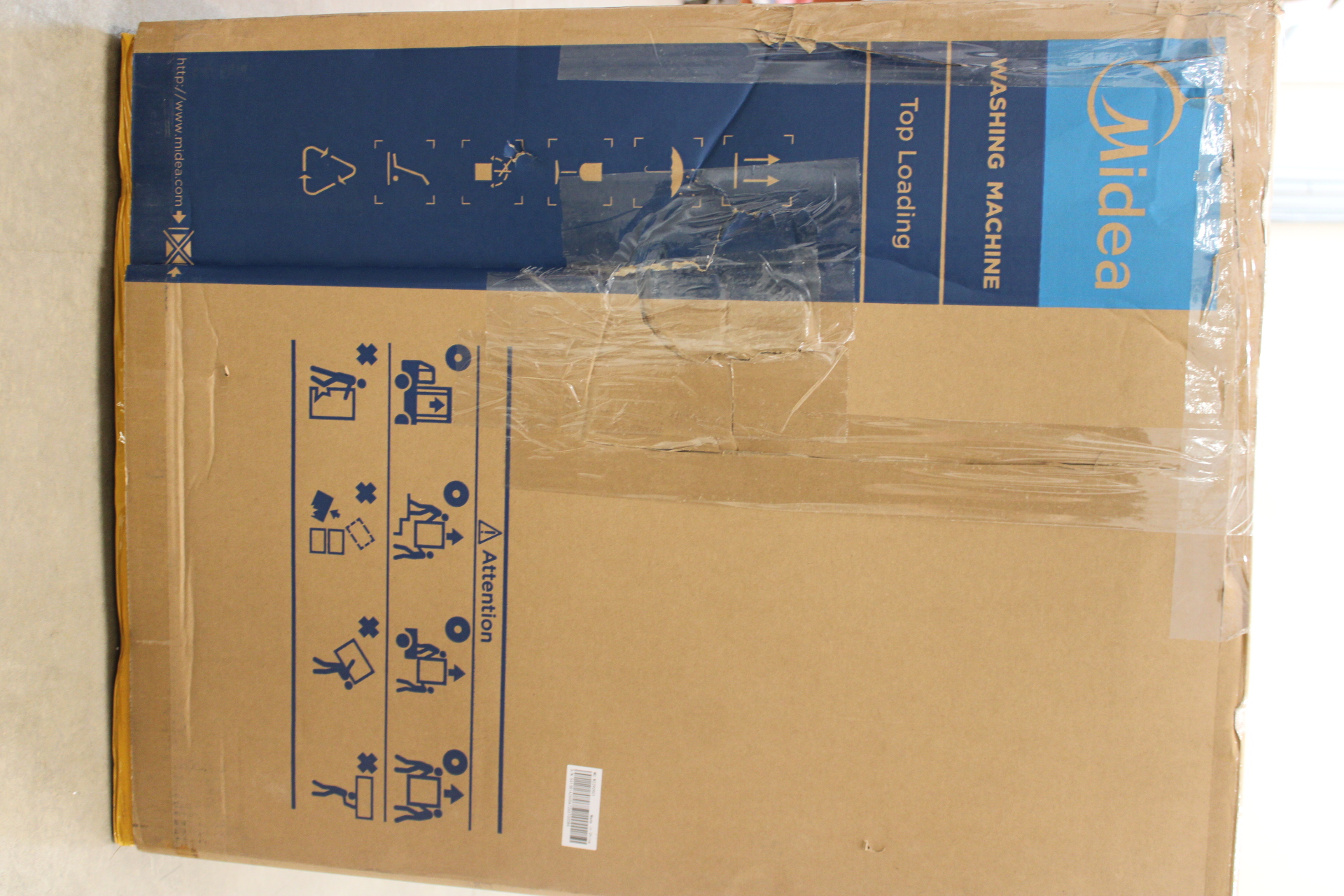 SALE OUT. Midea Washing Machine - MF100T60B/W-HR - Energy efficiency class A - Top loading - Washing capacity 6 kg - 1200 RPM - Depth 61 cm - Width 40 cm - Display - LED - Steam function - White - DAMAGED PACKAGING, DAMAGED PAINT ON THE RIGHT SIDE