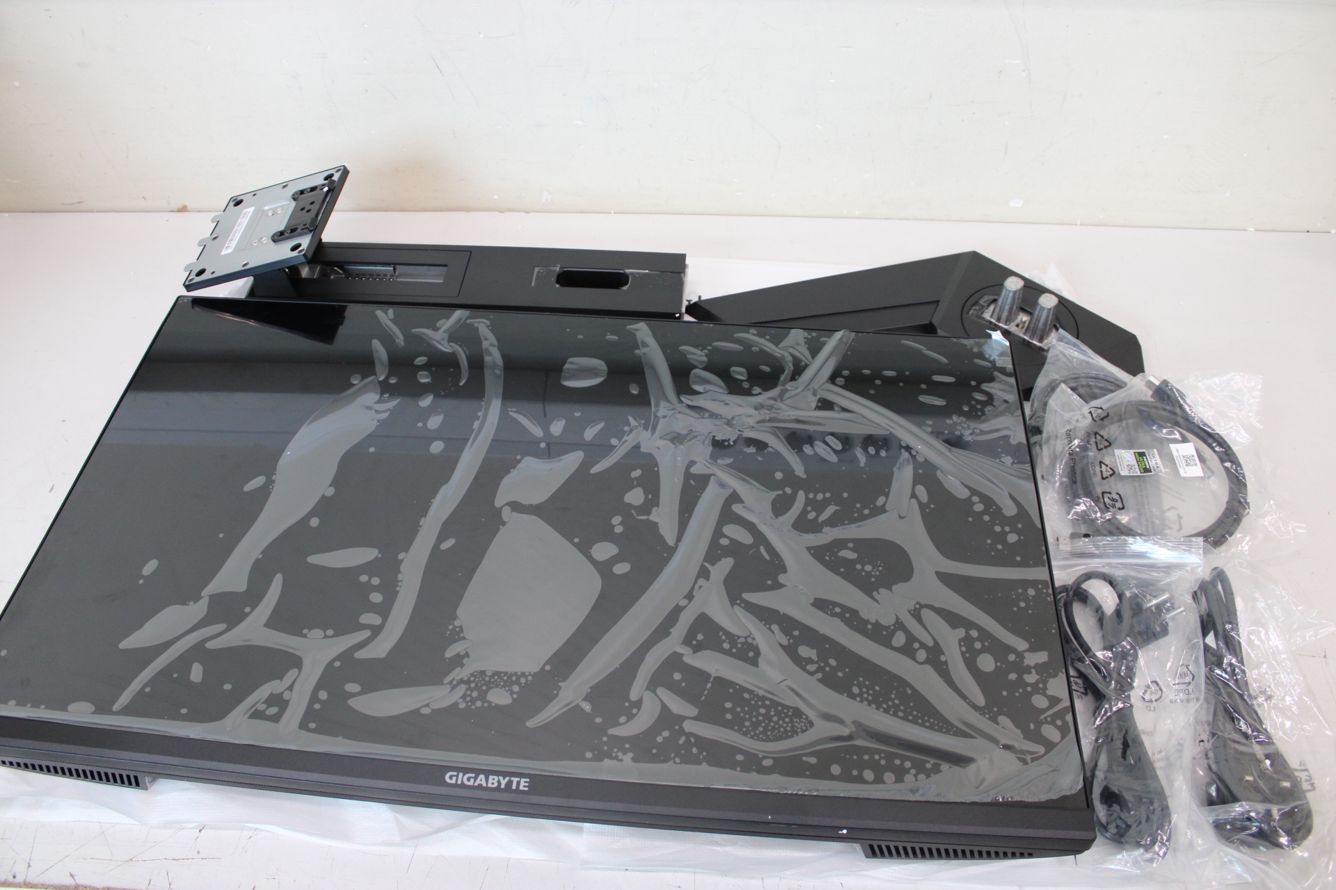 SALE OUT. GIGABYTE MONITOR 32" M32UP EK1 - Gigabyte Warranty 3 month(s) - REFURBISHED, USED, WITHOUT MANUAL