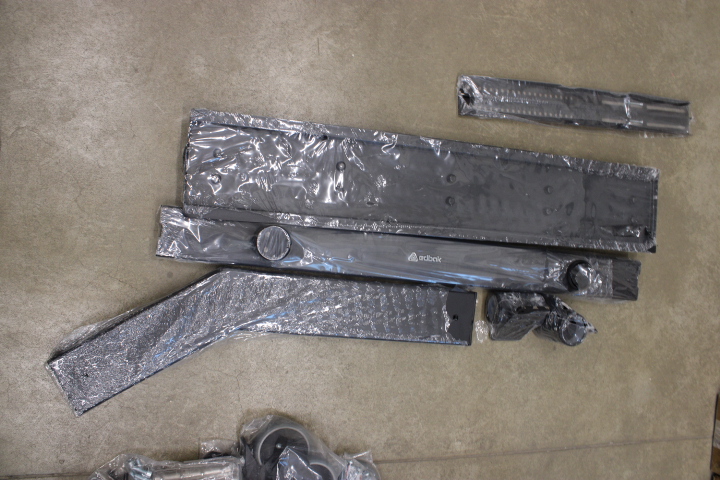 SALE OUT. - EDBAK - TR18 - Trolleys & Stands - 60-98 " - Maximum weight (capacity) 80 kg - DAMAGED PACKAGING, SCARTCHED - Black