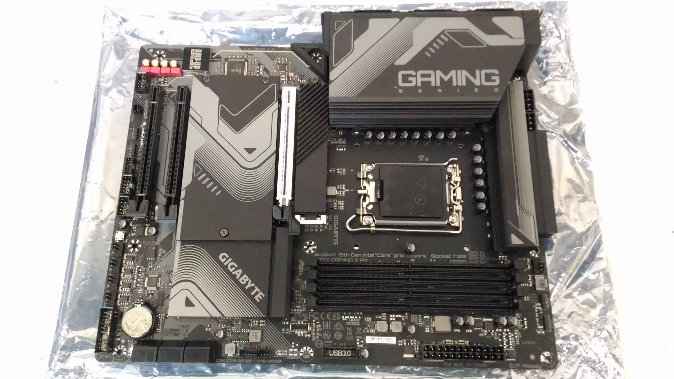 SALE OUT. Gigabyte - Z790 GAMING X AX 1.0 M/B - Processor family Intel - Processor socket  LGA1700 - DDR5 DIMM - Memory slots 4 - Supported hard disk drive interfaces 	SATA, M.2 - Number of SATA connectors 6 - Chipset Z790 Express - ATX - USED, REFURBISHE