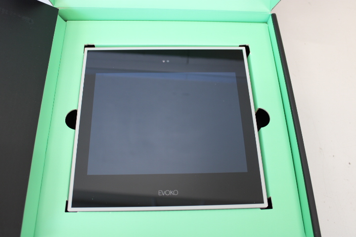 SALE OUT.  - Evoko - Naso - 8 " - Landscape - Wi-Fi - DEMO