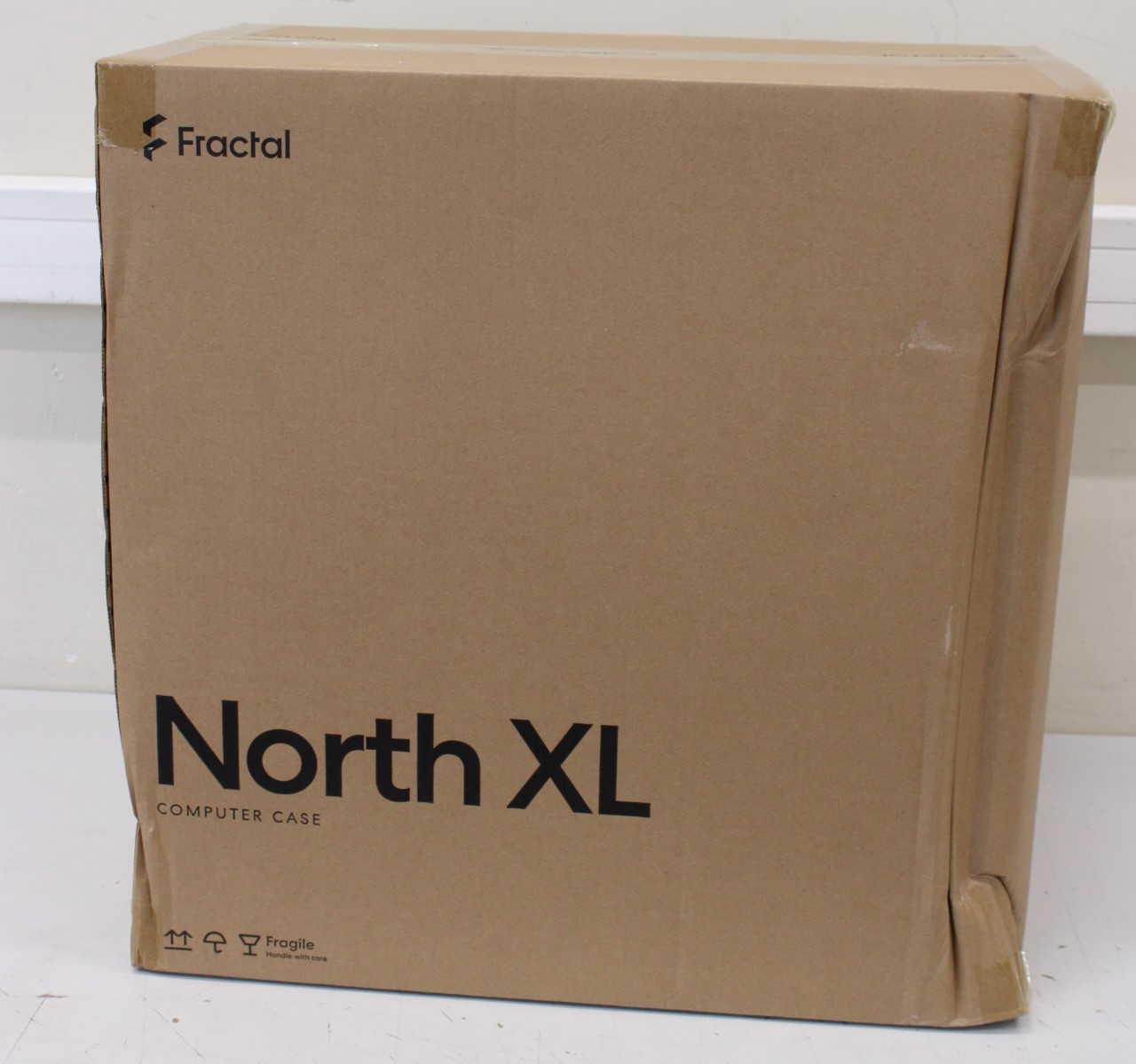 SALE OUT. Fractal Design North XL RC Chalk White TG Clear - SALE OUT. SALE OUT. Fractal Design Computer Case - North XL - Chalk White TG Clear - ATX - DAMAGED PACKAGING