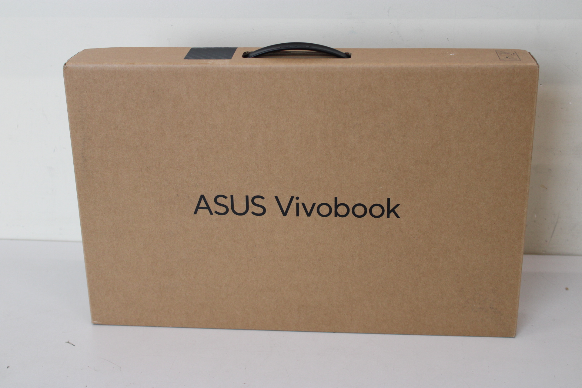 SALE OUT. ASUS M1605NAQ-SH035W/170/0001DA/16G/UI//M1605NAQ-1KSH/V/WAX/G2 - Asus Vivobook 16 M1605NAQ-SH035W - Indie Black - 16 " - OLED - WUXGA - 1920 x 1200 pixels - 60 Hz - Glossy - AMD Ryzen 7 - 170 - 16 GB - DDR5 - Solid-state drive capacity 1000 GB |