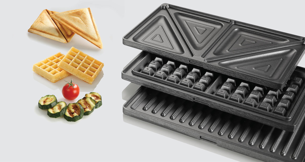 Gorenje - Sandwich maker - SM703GCG - 700 W - Number of plates 3 - Number of pastry 2 - Grey