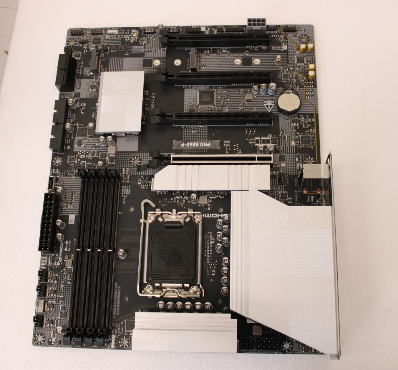 SALE OUT. MSI PRO B860-P - Processor family Intel - Processor socket LGA1851 - DDR5 - Supported hard disk drive interfaces SATA, M.2 - Number of SATA connectors 4 - USED, REFURBISHED, WITHOUT  ACCESSORIES, ONLY BACKPANEL INCLUDED