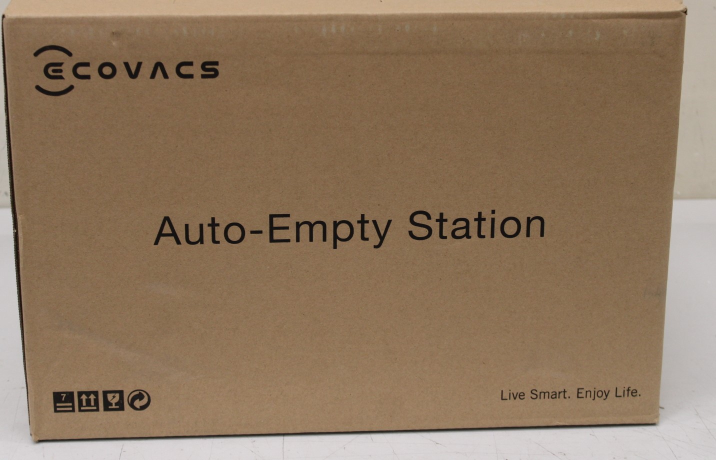 SALE OUT. Ecovacs - Auto-Empty Station in White for OZMO T8 Series and N8/T9 Series incl. 2 dust bags - White - DAMAGED PACKAGING