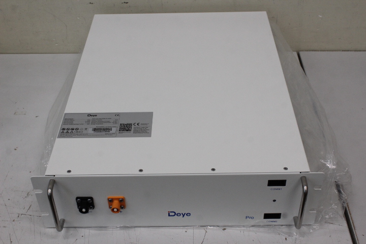 SALE OUT. DEYE ESS HV BOS-G PRO PDU - Deye ESS HV BOS-G PRO PDU - 118 month(s) - UNPACKED, SCRATCHED ITEM WITH INSTALLATION MARKS