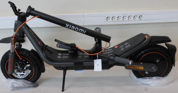 SALE OUT. Xiaomi Electric Scooter 6 Pro GL - Xiaomi 23 month(s) - DAMAGED PACKAGING