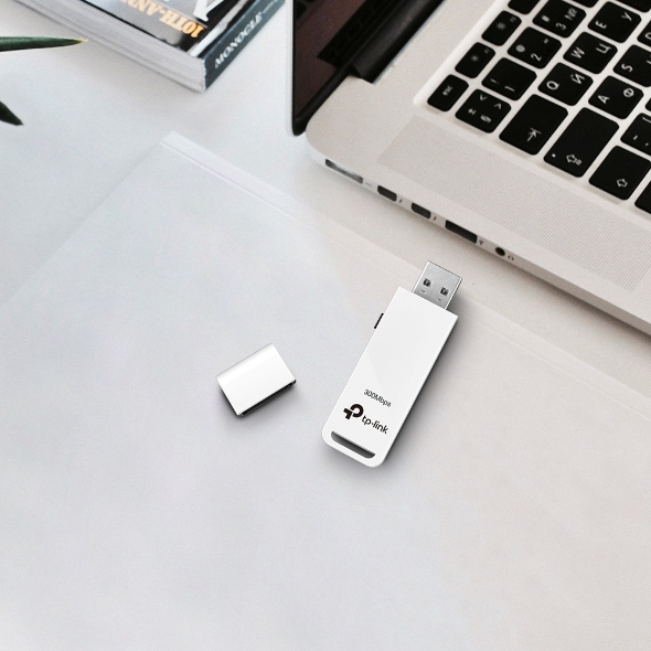 TP-LINK - USB 2.0 Adapter - TL-WN821N