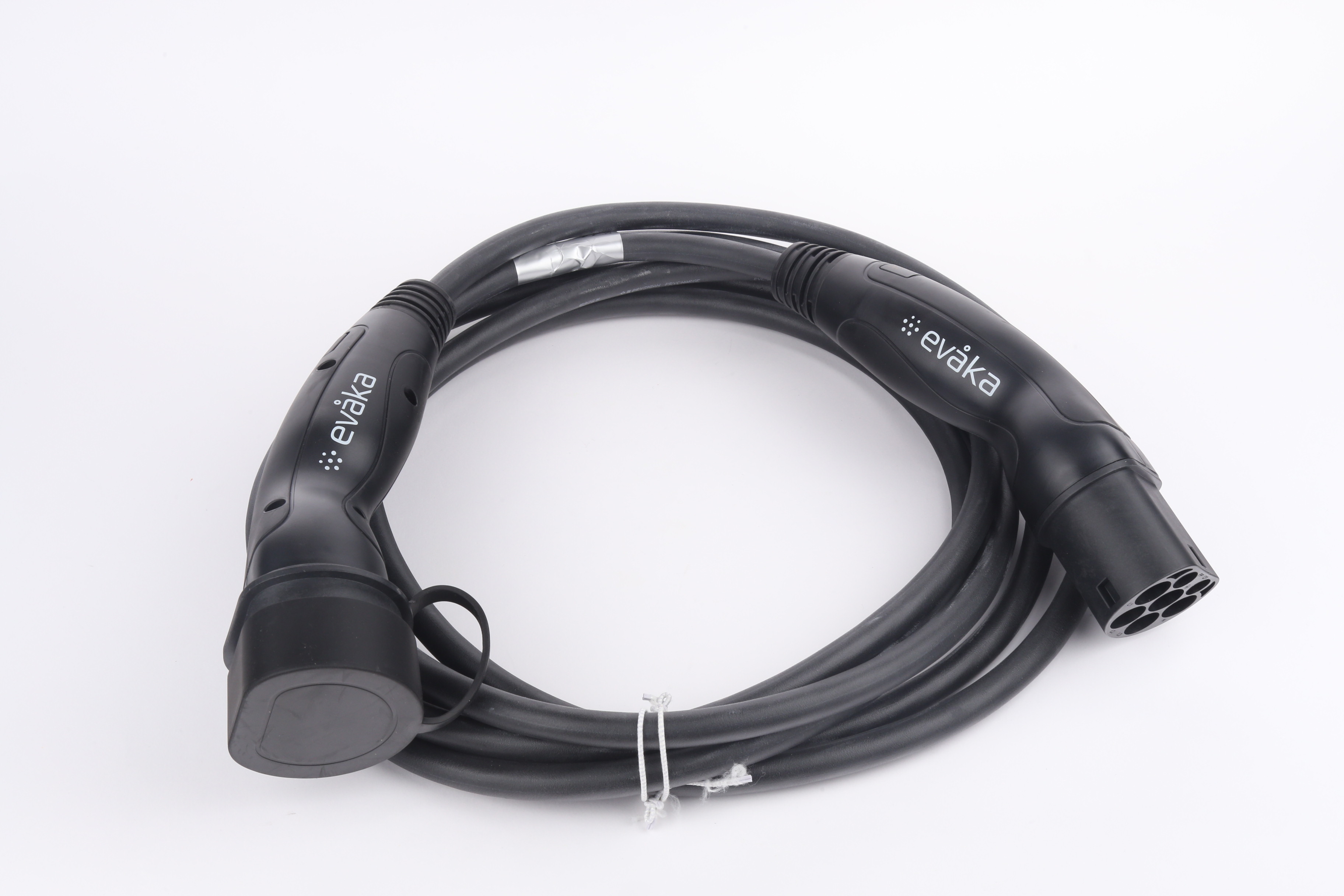 Evaka EV Charging Cable Type 2-Type 2, 22 kW, 32 A, 5 x 6 mm2, 1 x 0.5 mm2, 7 m - ITGAM3872 - Black