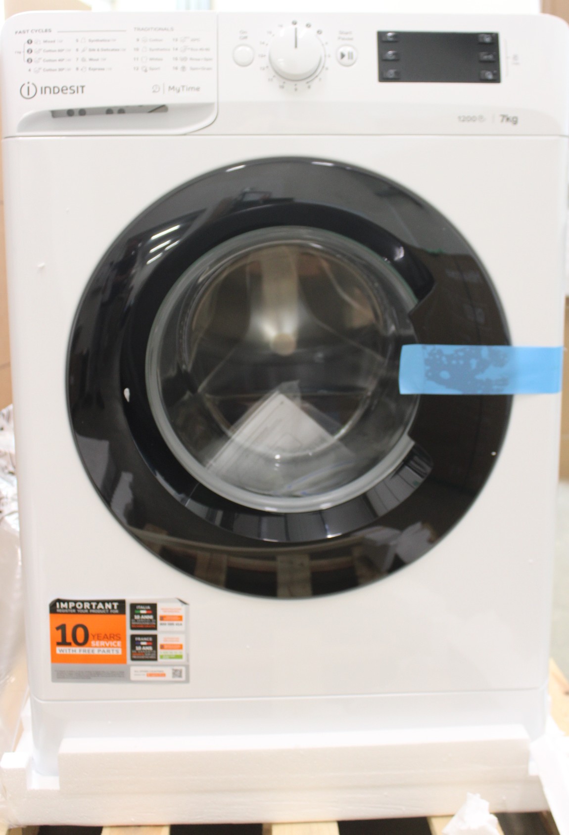 SALE OUT. Indesit Washing machine MTWE 71252 WK EE, E, Front loading, Washing capacity 7 kg, 1200 RPM, Depth 54 cm, White - SALE OUT. - INDESIT - Washing machine - MTWE 71252 WK EE - Energy efficiency class E - Front loading - Washing capacity 7 kg - 1200