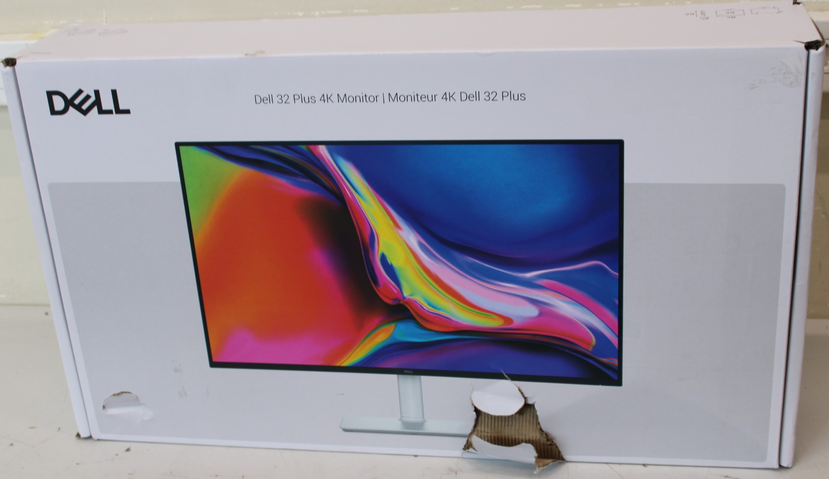 SALE OUT. Dell - S3225QS - 32 " - VA - UHD - 16:9 - 120 Hz - 4 ms - 3840 x 2160 pixels - 300 cd/m² - HDMI ports quantity 2 - Warranty 36 month(s) - DAMAGED PACKAGING, STAND (CORNER) AND PAD (CORNER)